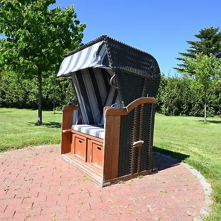 Appartement Meereskoenig 4 *